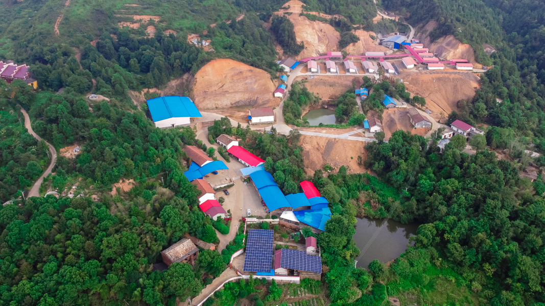 Liuyang Mandarin Fireworks Co., Ltd. manufacturer production line