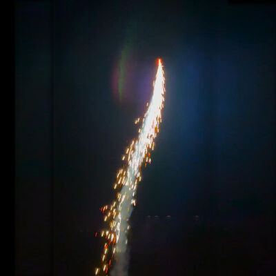 Chinese Hot Sale Factory Price Fireworks 1'' Small Sky Shots Rocket Fireworks Three Wolf Howls Rocket Toy Fireworks Pyrotechnics