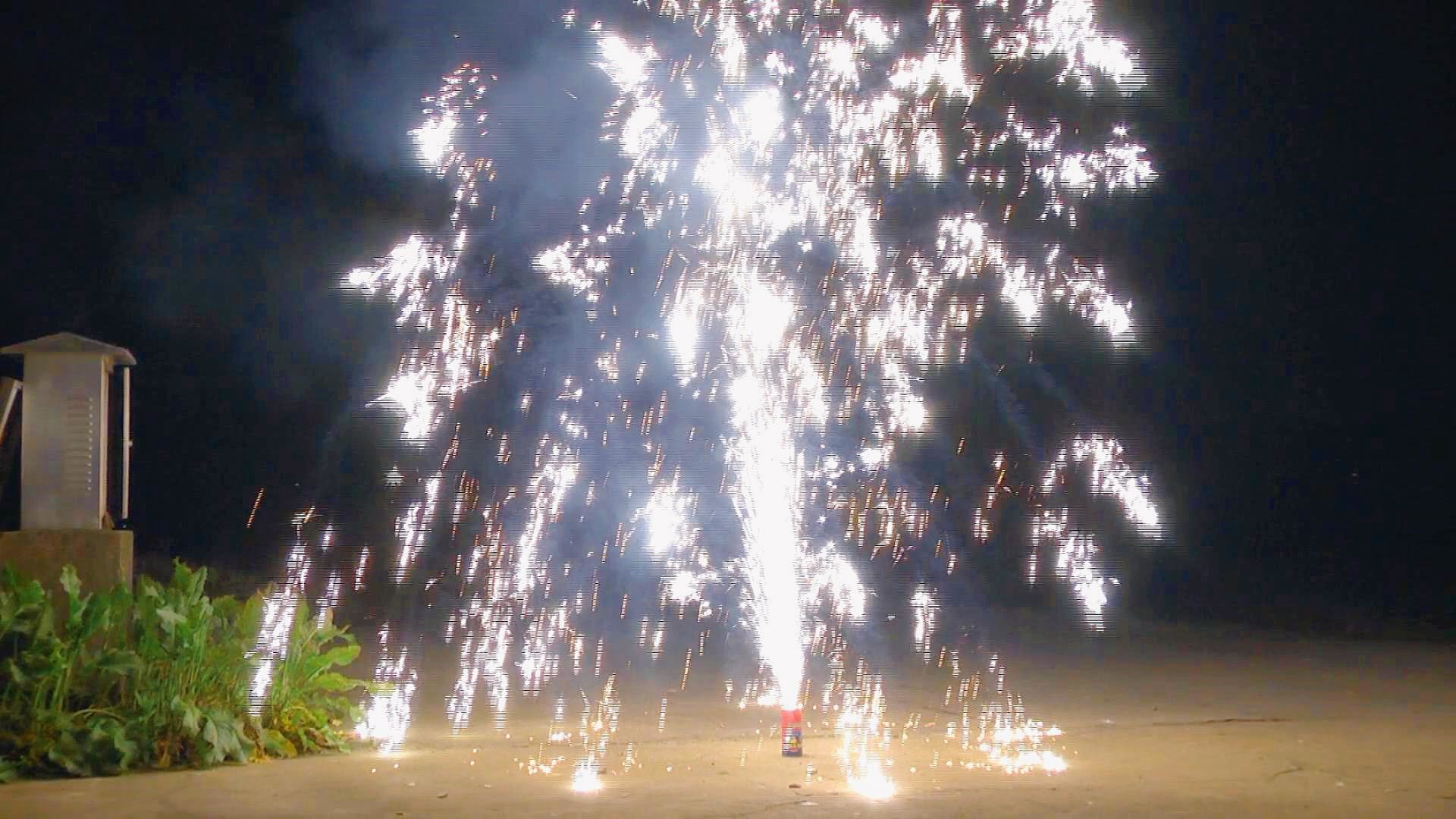 One Unit Firework 1.4g UN0336 Tea Canister Fireworks with Great Effects